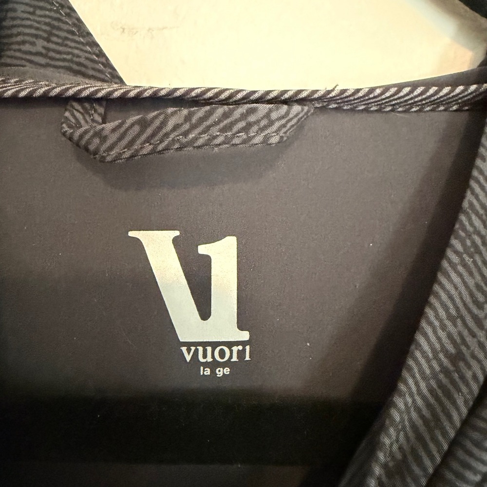 Vuori Lightweight Windbreaker hoodie gray Large outdoor active golf performance - Picture 4 of 6